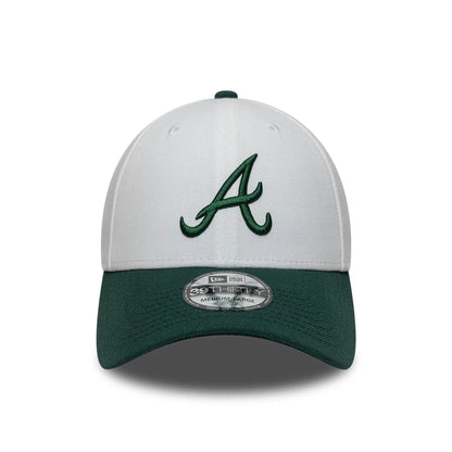 This is a Atlanta Braves MLB White 39THIRTY Stretch Fit Cap 2