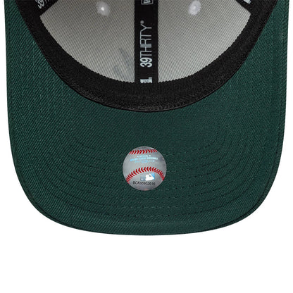 This is a Atlanta Braves MLB White 39THIRTY Stretch Fit Cap 7