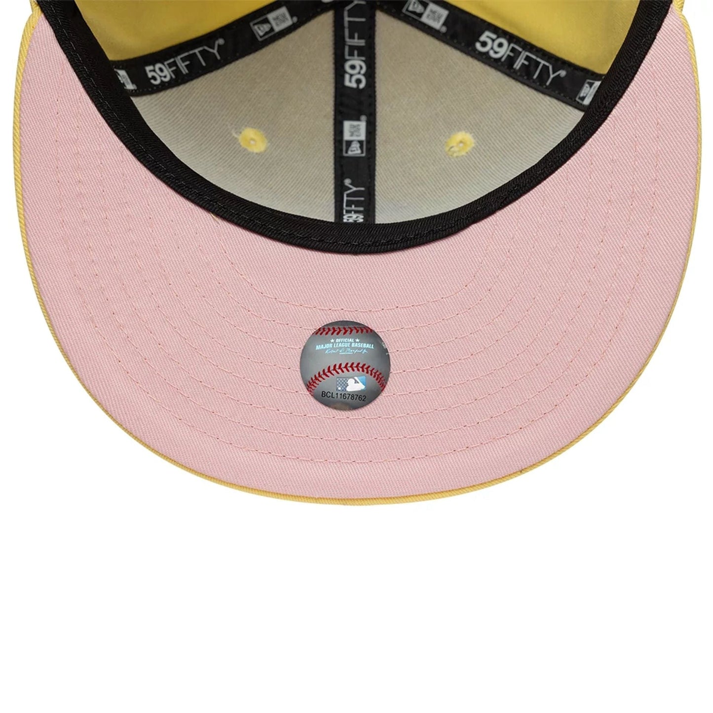 This is a Chicago White Sox MLB Yellow 59FIFTY Fitted Cap 2