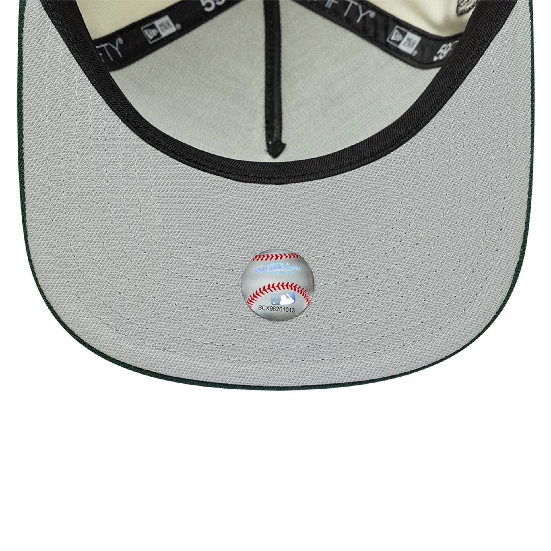 This is a New York Yankees MLB Cream 59FIFTY A-Frame Fitted Cap 2