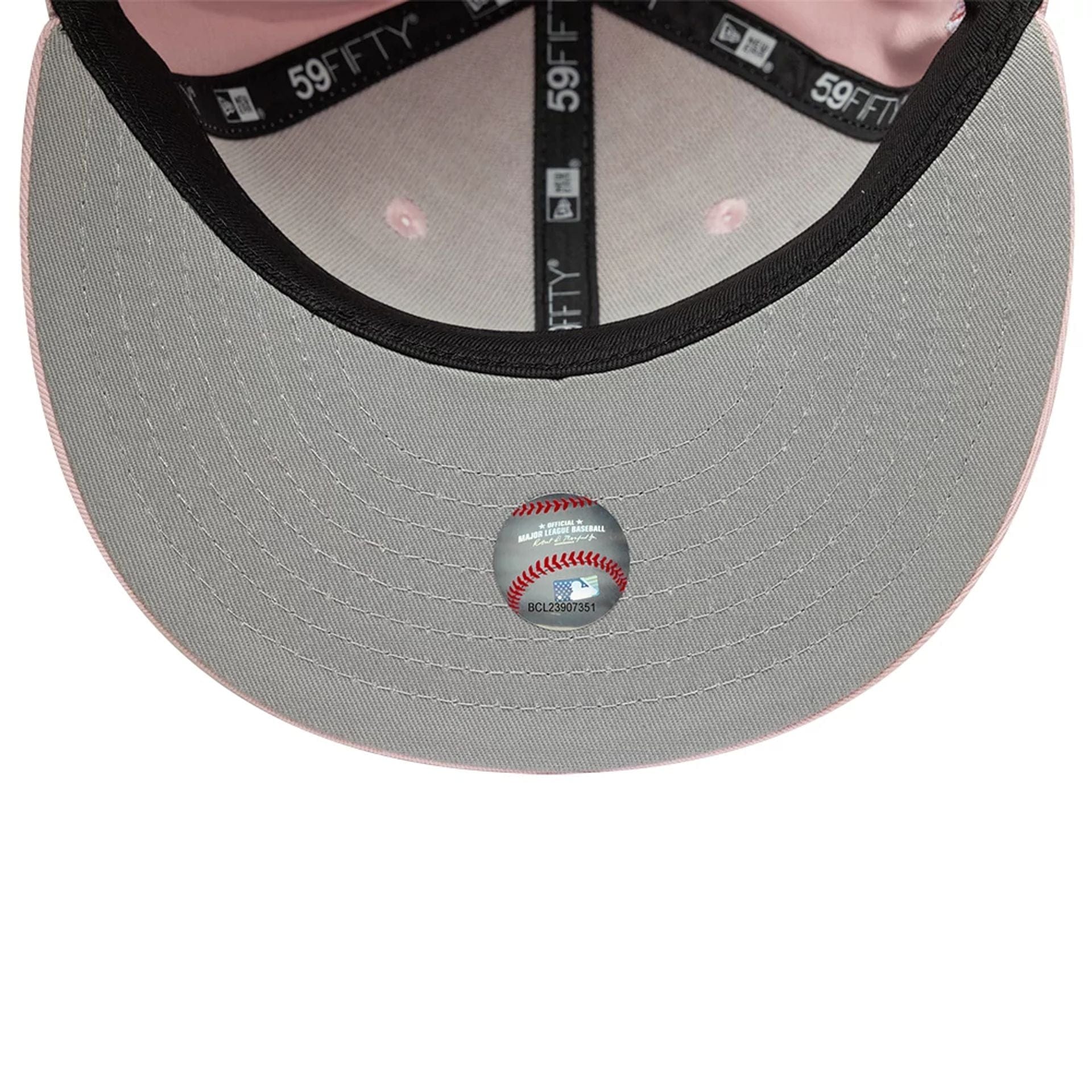 This is a LA Dodgers MLB Pink 59FIFTY Fitted Cap 2