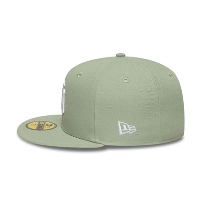 This is a New York Yankees MLB Pastel Green 59FIFTY Fitted Cap 4