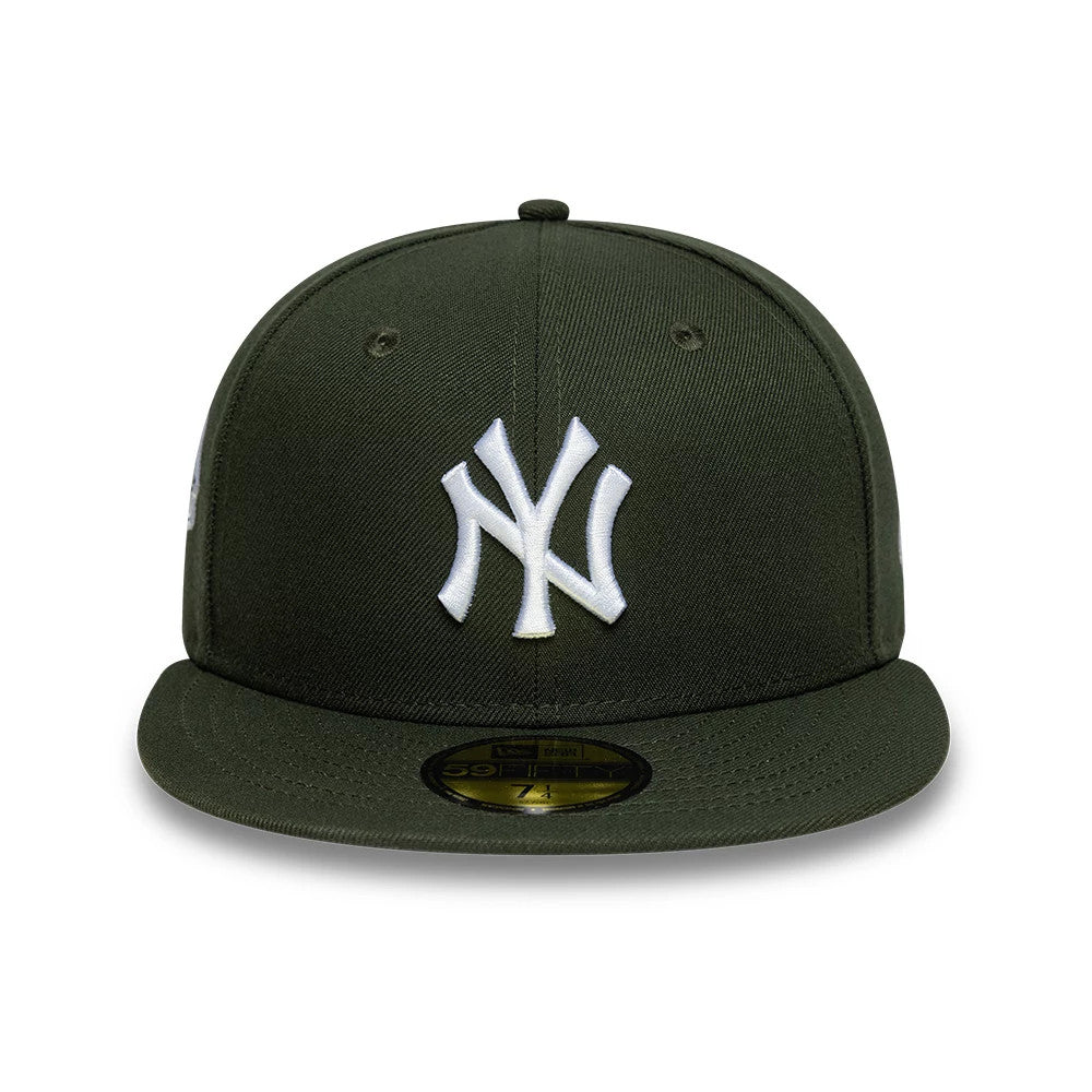 This is a New York Yankees MLB Sidepatch Dark Green 59FIFTY Fitted Cap 3