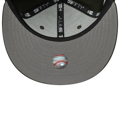 This is a Chicago White Sox Sidepatch MLB Dark Green 59FIFTY Fitted Cap 2
