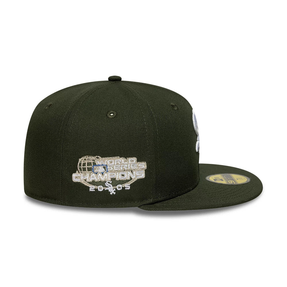 This is a Chicago White Sox Sidepatch MLB Dark Green 59FIFTY Fitted Cap 5