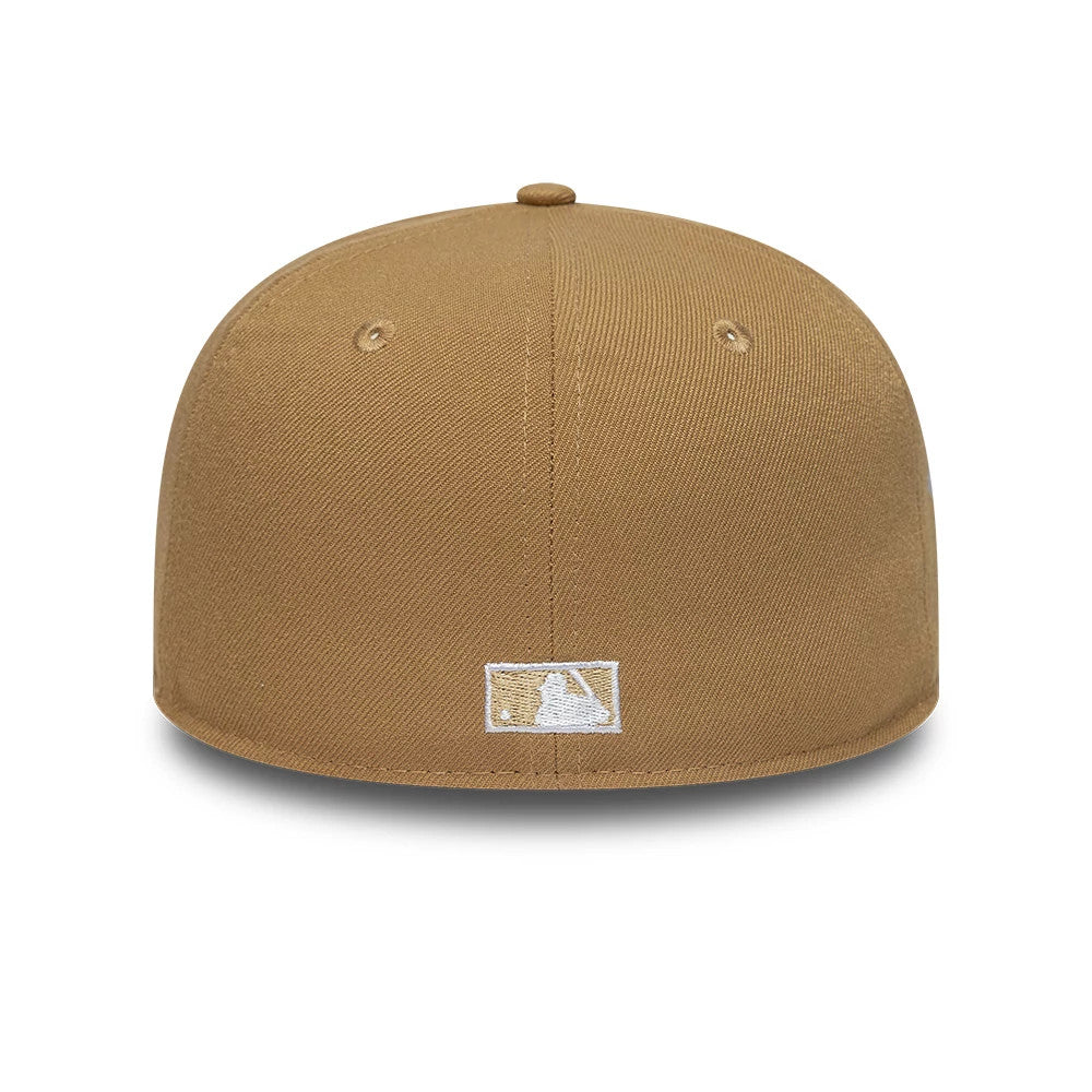 Atlanta Braves MLB Sidepatch Beige New Era 59FIFTY Fitted Cap, rear view showing a white and beige embroidered MLB Batterman logo centred on the back panels, with a beige crown and matching eyelets.