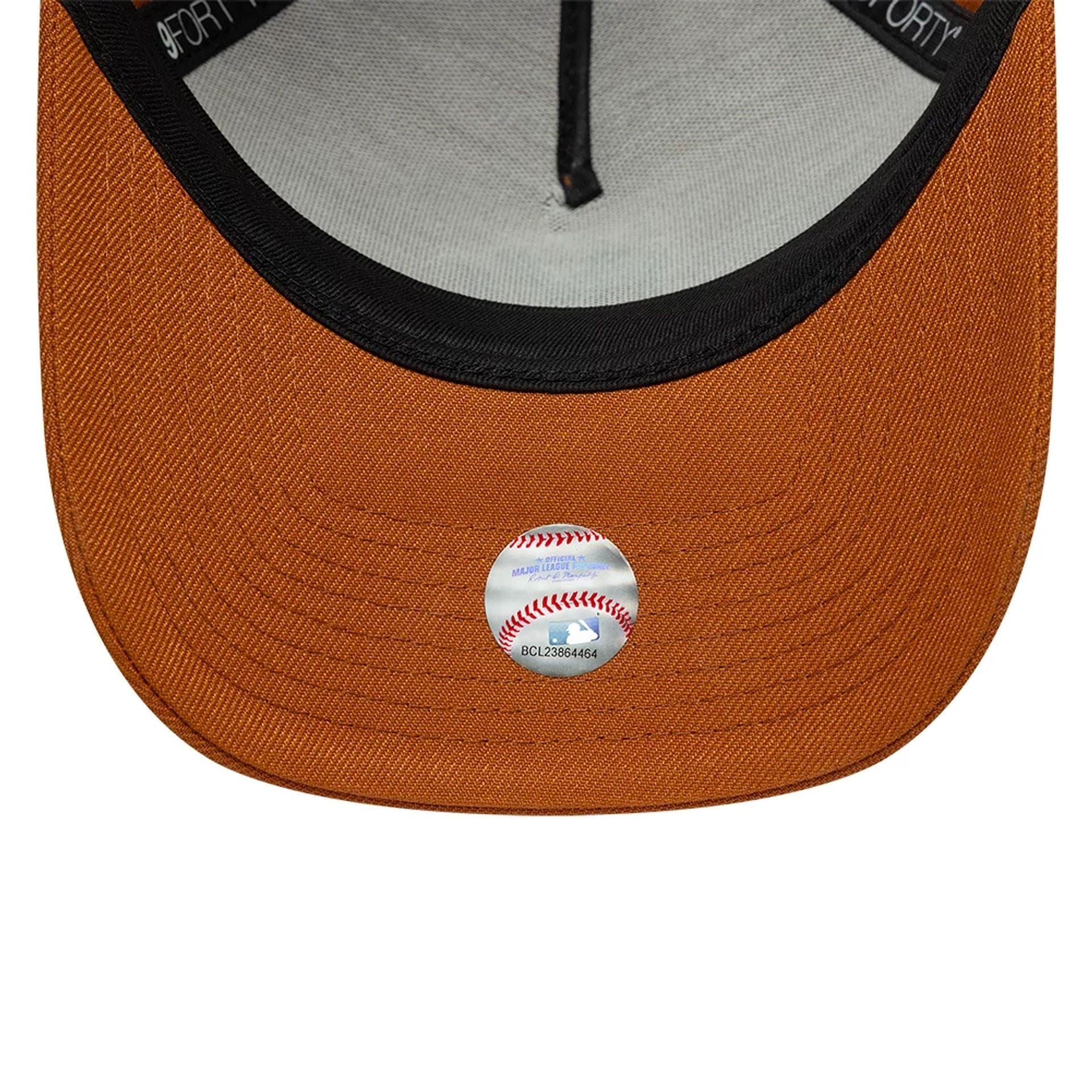 This is a New York Yankees MLB Brown 9FORTY A-Frame Adjustable Cap 7