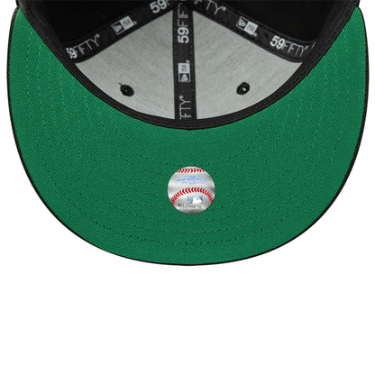 This is a New York Yankees MLB Black 59FIFTY Fitted Cap 2