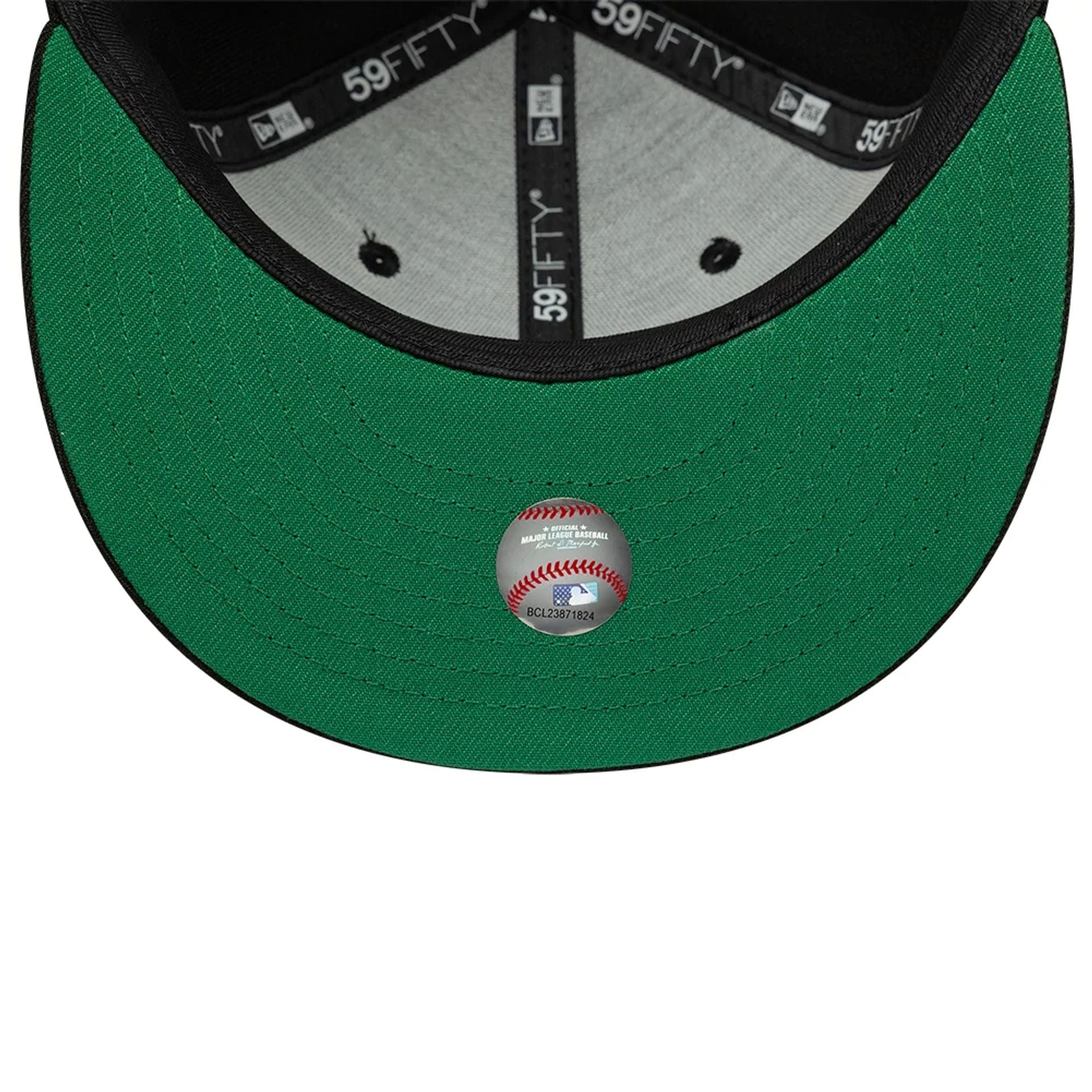 This is a Oakland Athletics MLB Black 59FIFTY Fitted Cap 2