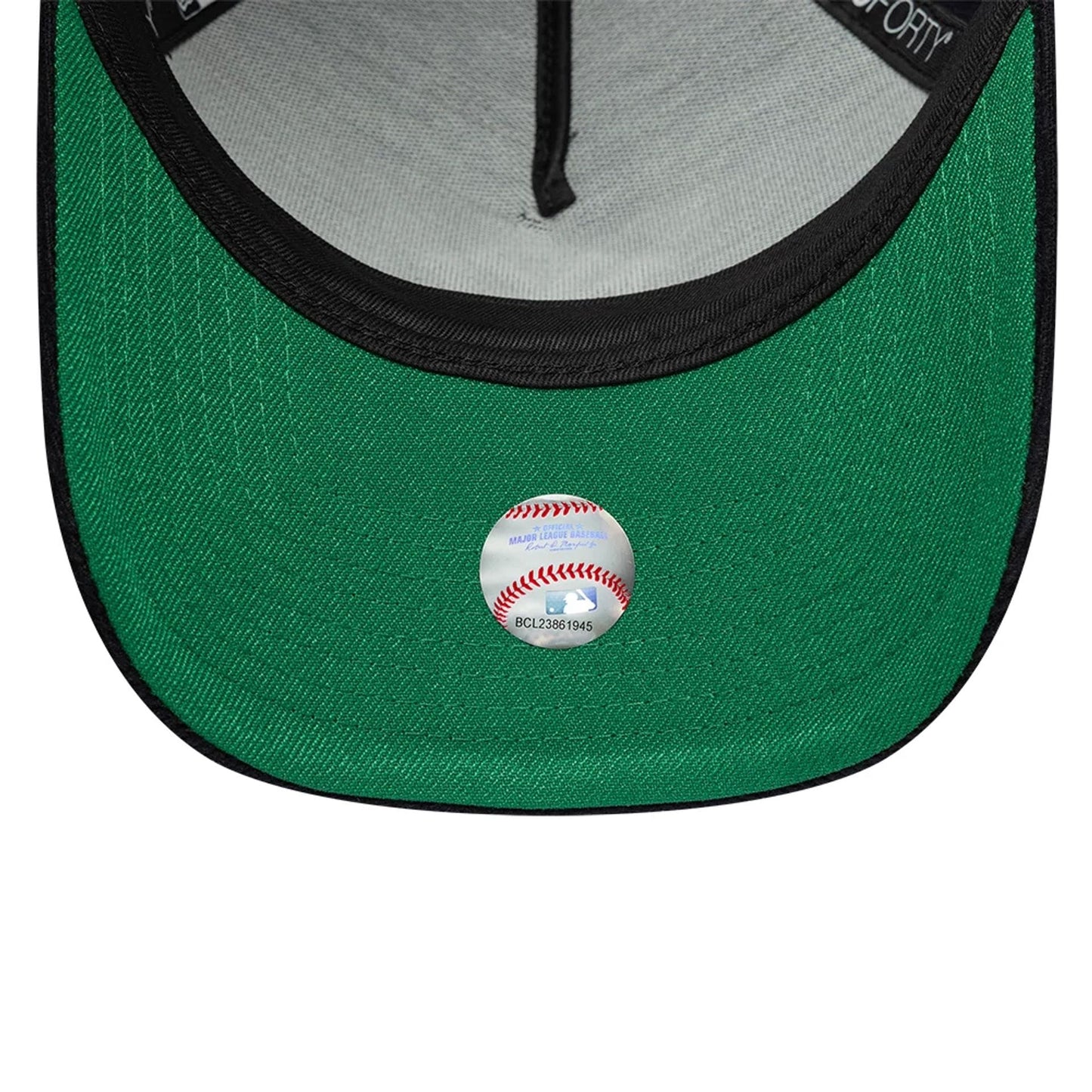 This is a New York Yankees MLB Navy 9FORTY A-Frame Adjustable Cap 2