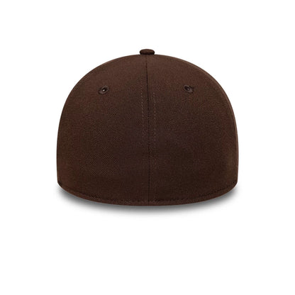 This is a New York Yankees MLB Dark Brown 39THIRTY Stretch Fit Cap 6
