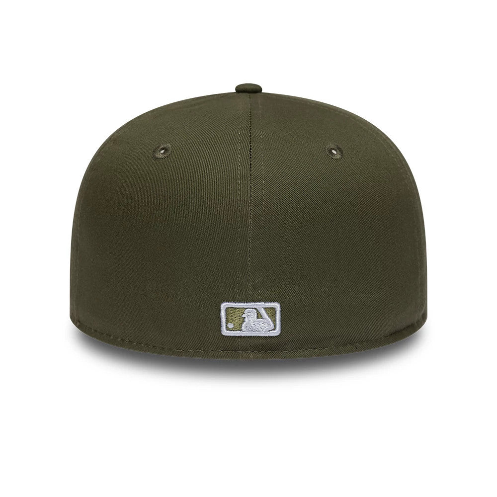 Pictured is this Boston Red Sox MLB Dark Green 59FIFTY Fitted cap. 6