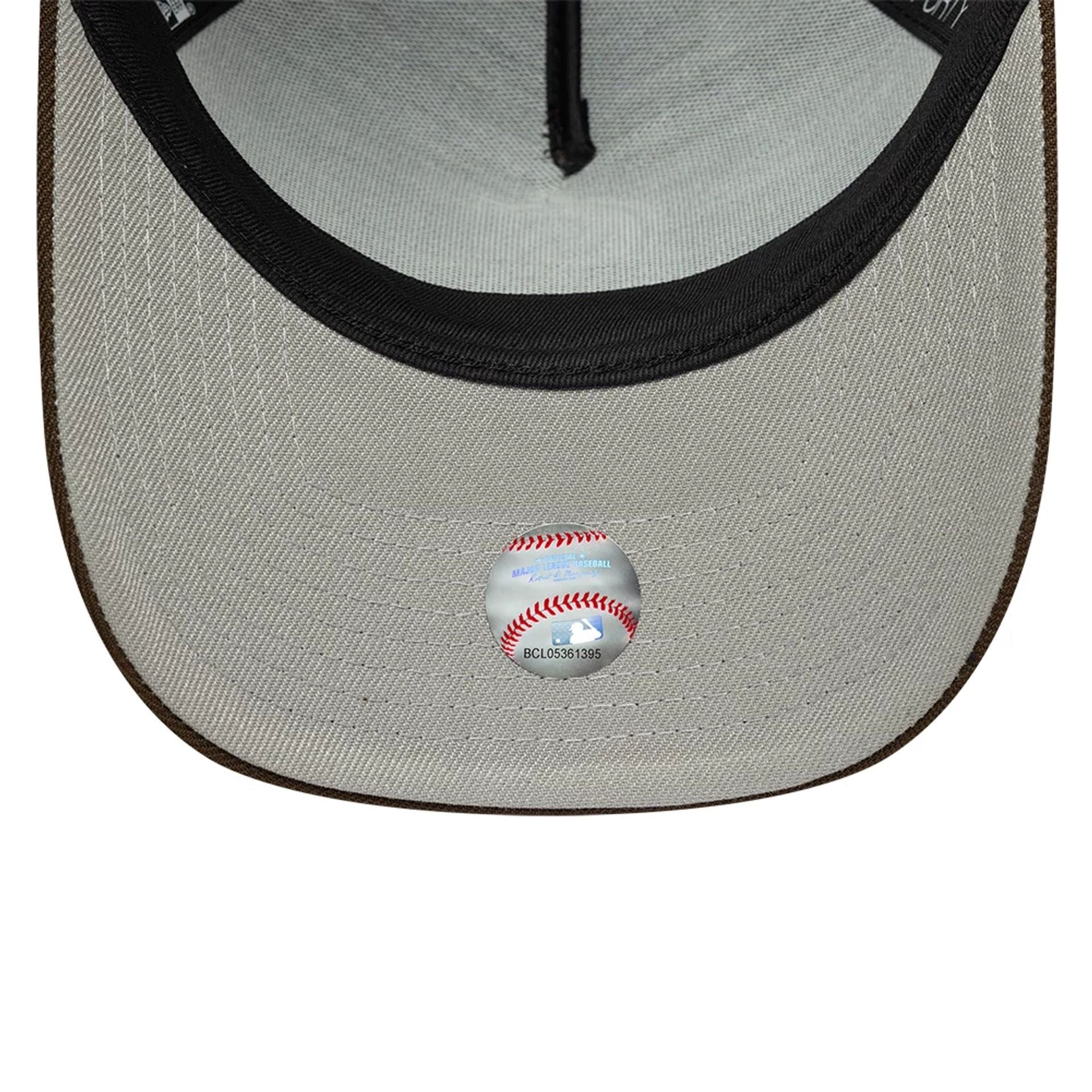 This is a Seattle Mariners MLB Dark Brown 9FORTY A-Frame Adjustable Cap 2