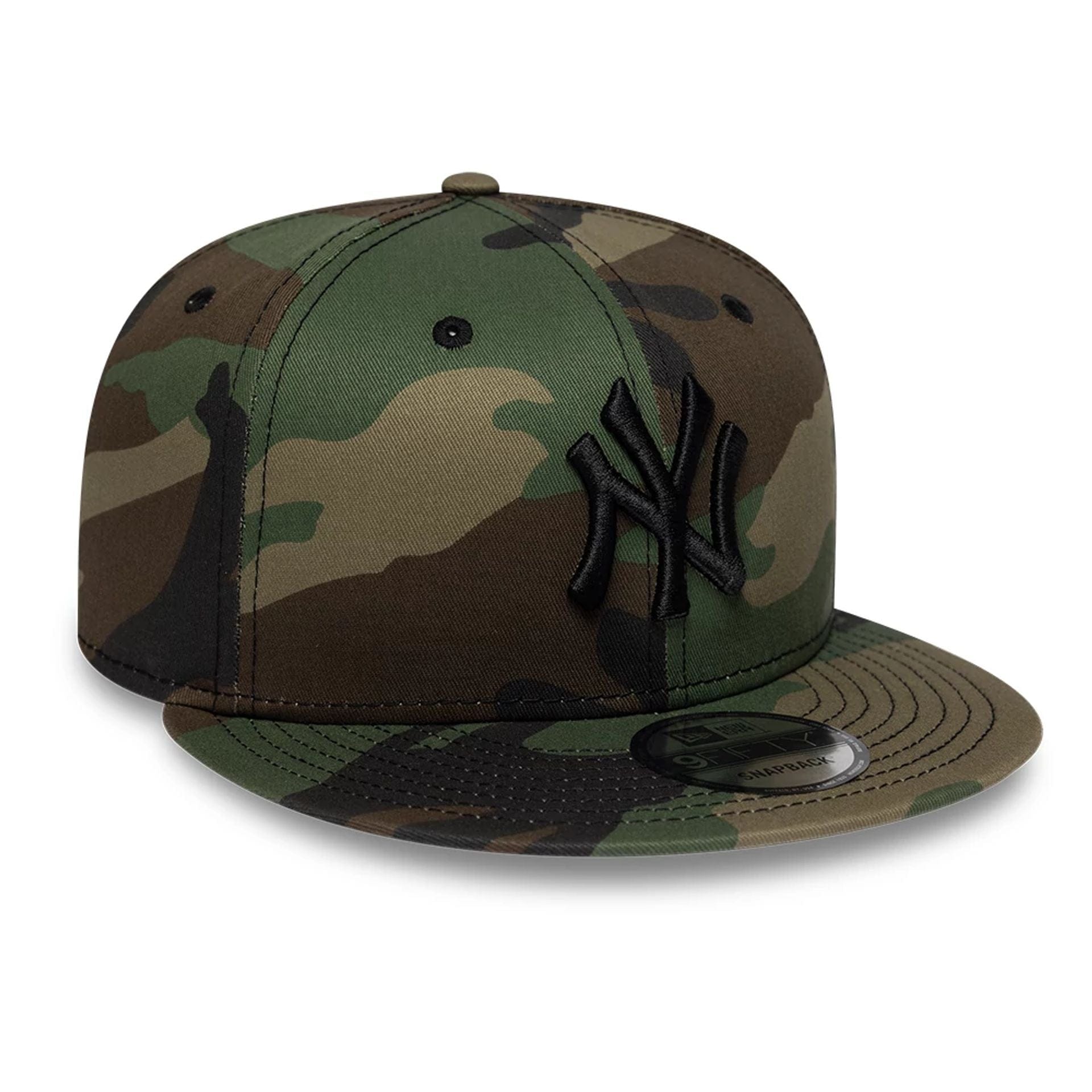 Pictured is this MLB Camo New York Yankees 9FIFTY Snapback cap in green. 3