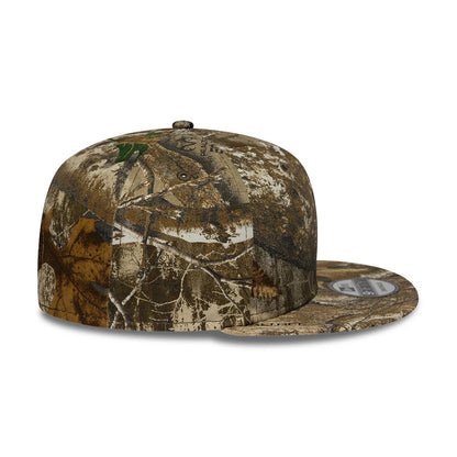 Pictured is this New Era Real Tree 9FIFTY Snapback cap in beige. 5