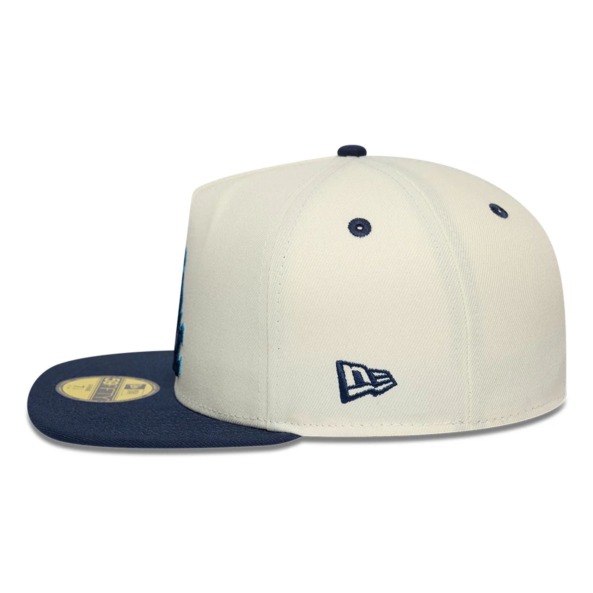 Pictured is this Chicago White Sox MLB White 59FIFTY A-Frame Fitted cap. 6