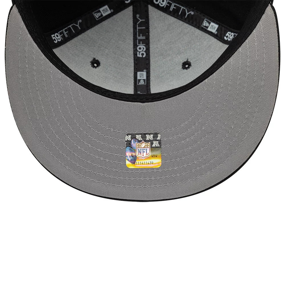 Pictured is this NFL Heart Las Vegas Raiders 59FIFTY Fitted cap in black. 2