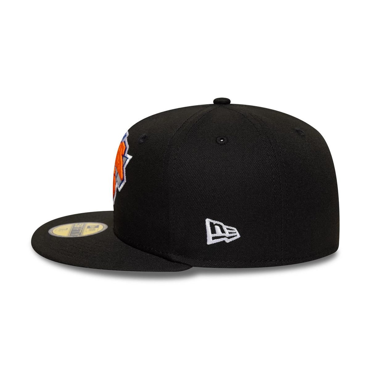 Pictured is this NBA New York Knicks 59FIFTY Fitted cap in black. 6