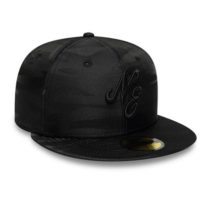 Pictured is this New Era Camo 59FIFTY Fitted cap in black. 3