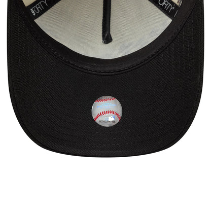 Pictured is this Youth MLB Kanji LA Dodgers 9FORTY A-Frame cap in white and black. 7