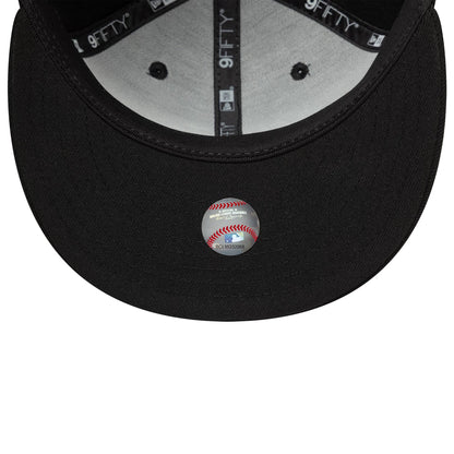 Pictured is this MLB Duelling Logos Yankees VS Dodgers 9FIFTY Snapback cap in black. 7