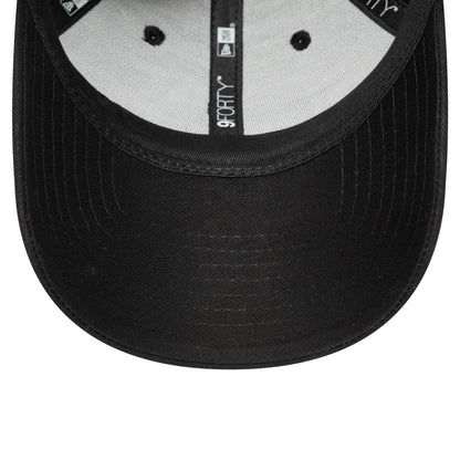 New York Yankees Essential Black on Black New Era 9FORTY Cap, inside view showing the black undervisor, grey inner panels with black taping, and a central 9FORTY logo on the taping.