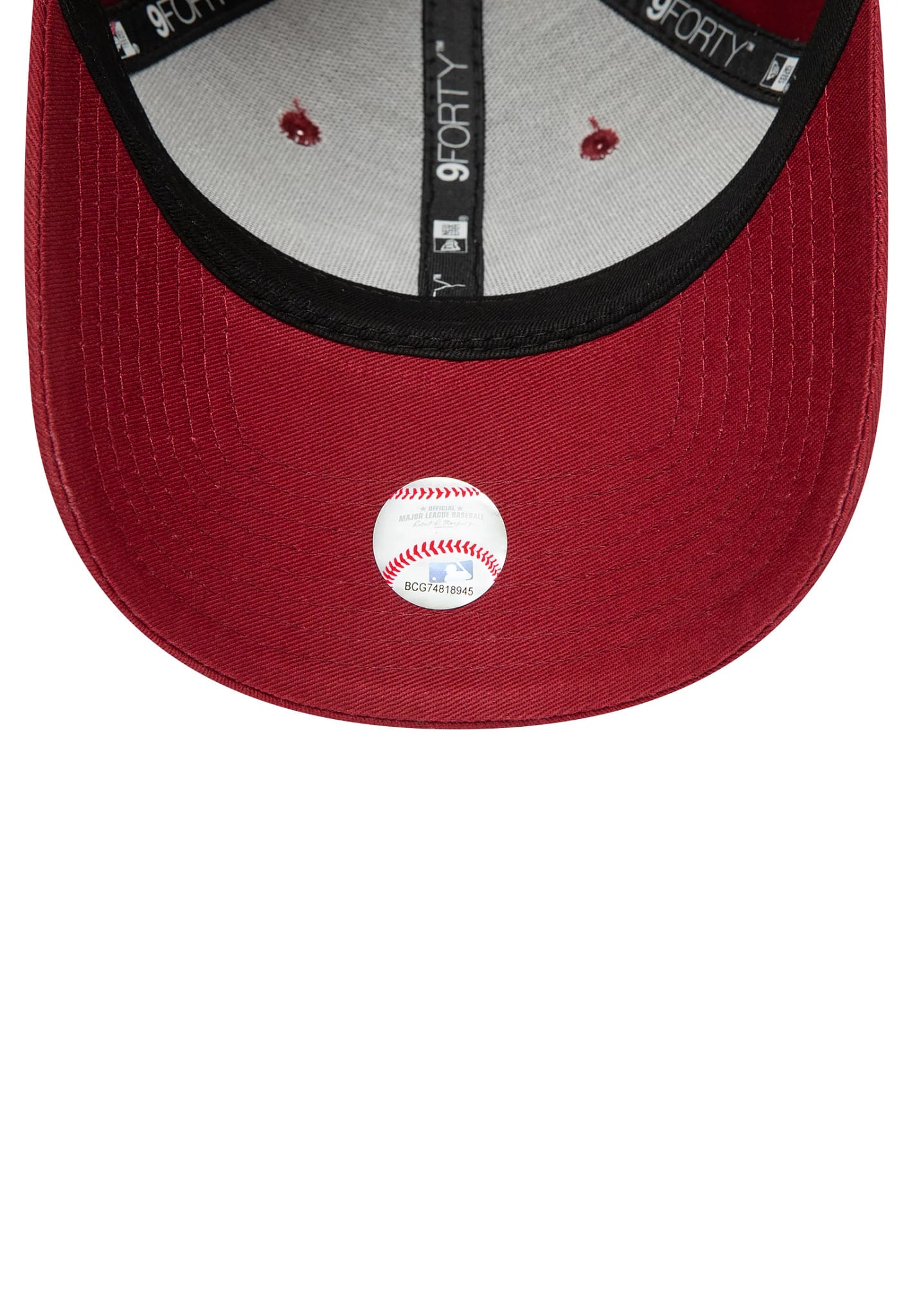 This is a New York Yankees Essential Red 9FORTY Cap 2