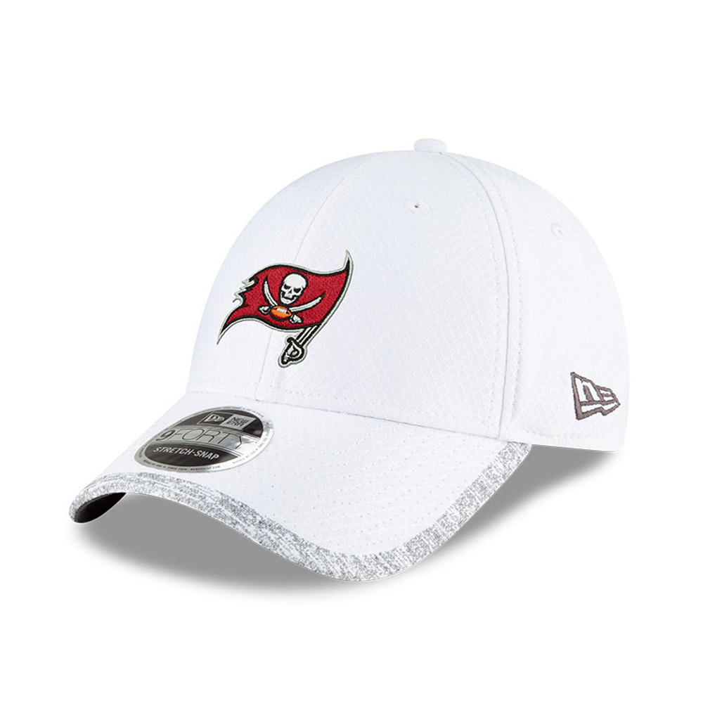 Tampa Bay Buccaneers Super Bowl Sideline White 9FORTY Stretch Snap Cap