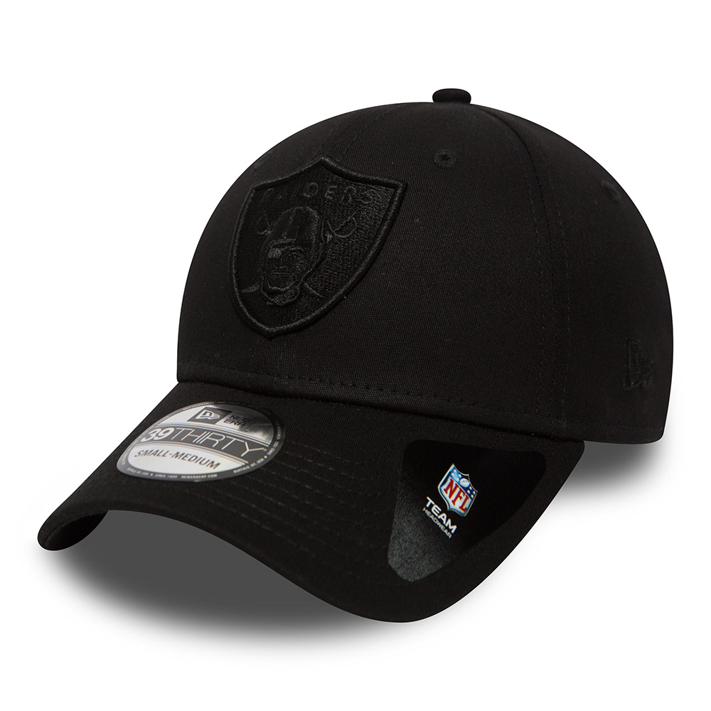 Las Vegas Raiders Black On Black 39THIRTY Cap