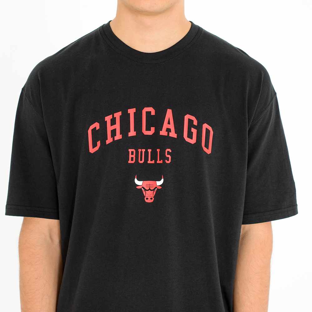 Chicago Bulls Classic Arch Black Tee