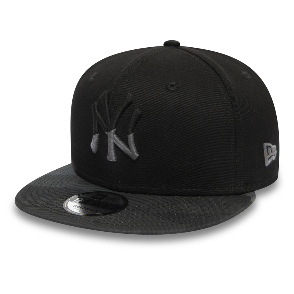 New York Yankees Essential Camo 9FIFTY Snapback