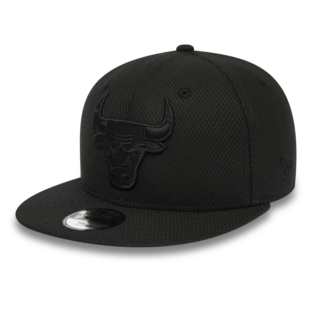 Chicago Bulls Black on Black Kids 9FIFTY Snapback Cap