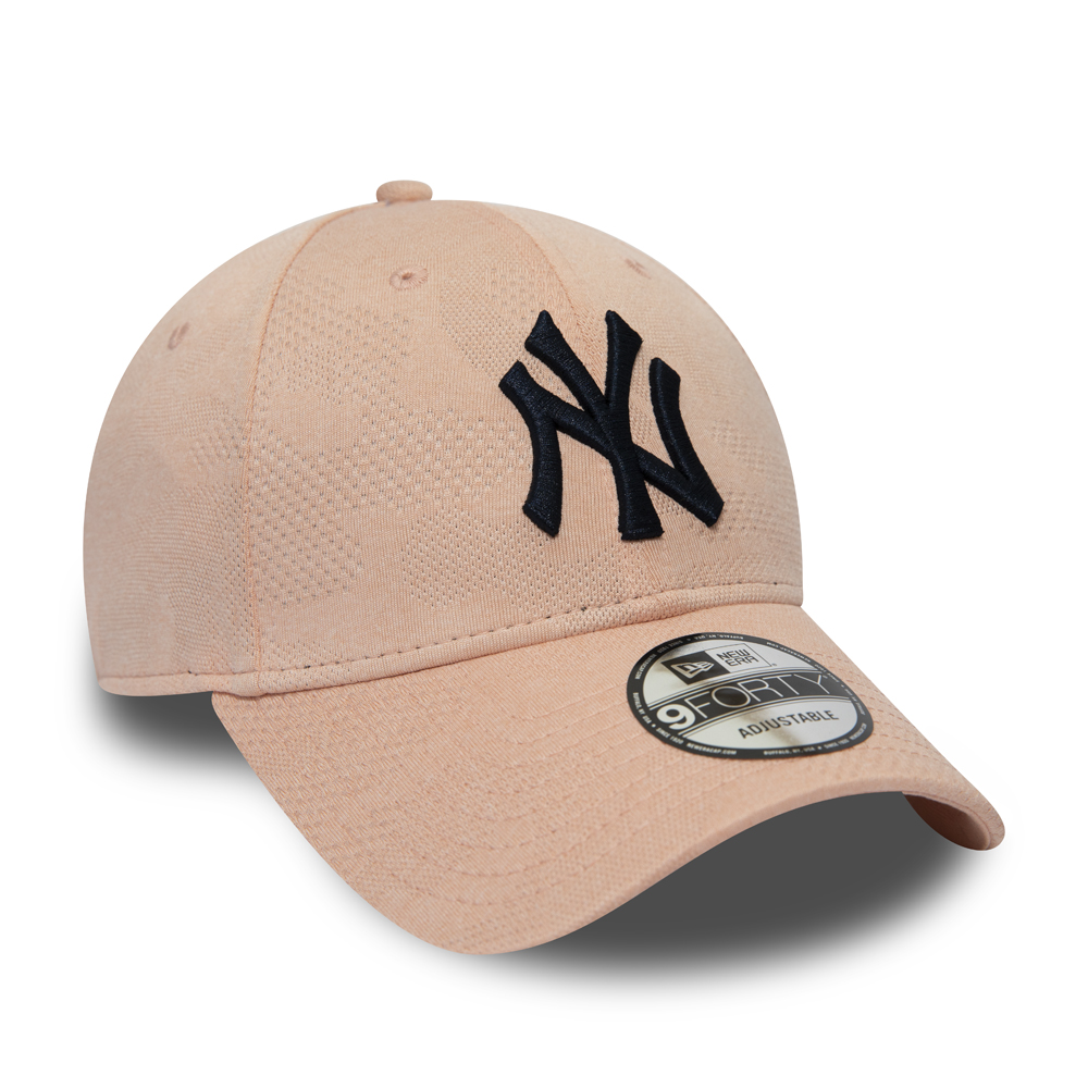 New York Yankees Engineered Plus Blush 9FORTY