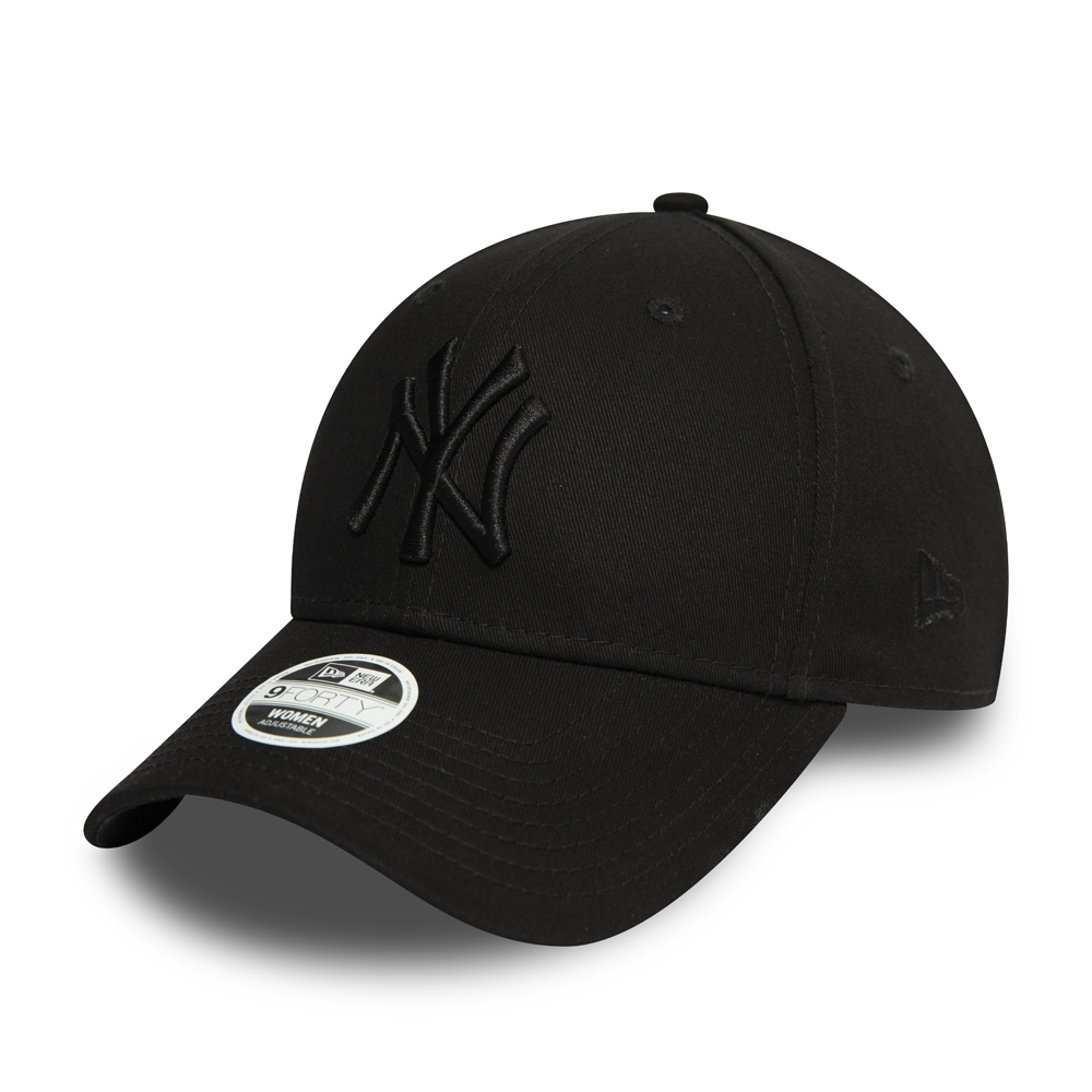 New York Yankees Essential Womens All Black 9FORTY Cap