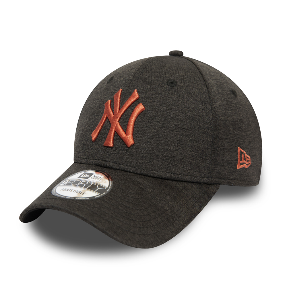 New York Yankees Shadow Tech Pink Logo 9FORTY Cap