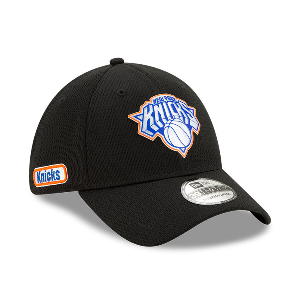 New York Knicks Back Half Black 39THIRTY Cap