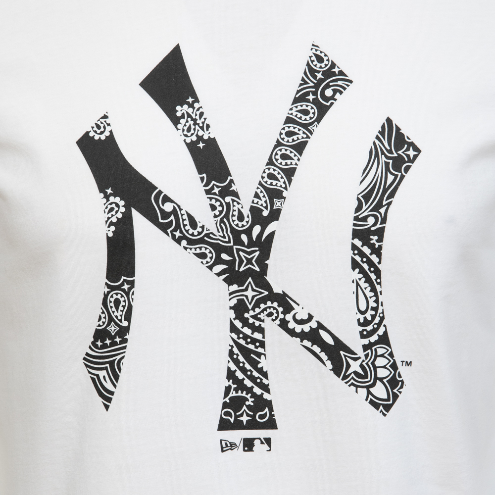 New York Yankees Paisley Print White T-Shirt