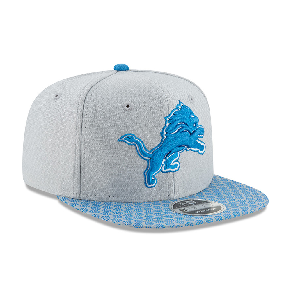 Detroit Lions 2017 Sideline OF 9FIFTY Silver Snapback