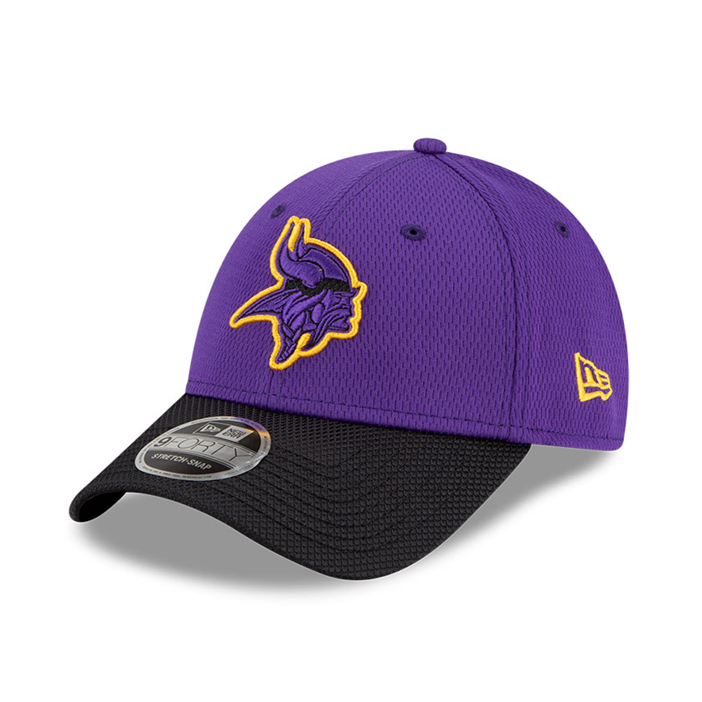 Minnesota Vikings NFL Sideline Road Purple 9FORTY Stretch Snap Cap