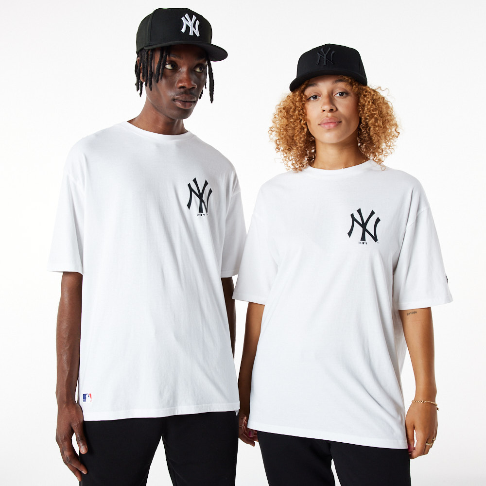 Large Official New York Yankees Baseball Large Logo T-Shirt White 