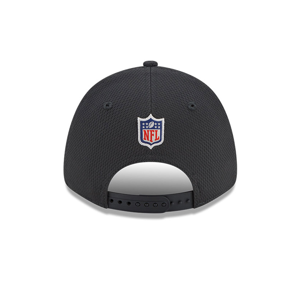 Baltimore Ravens Crucial Catch Grey 9FORTY Stretch Snap Cap