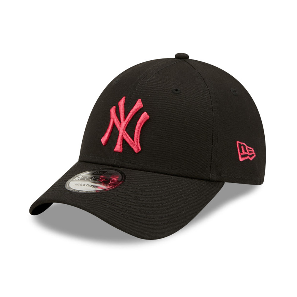 New York Yankees Black 9FORTY Snapback Cap