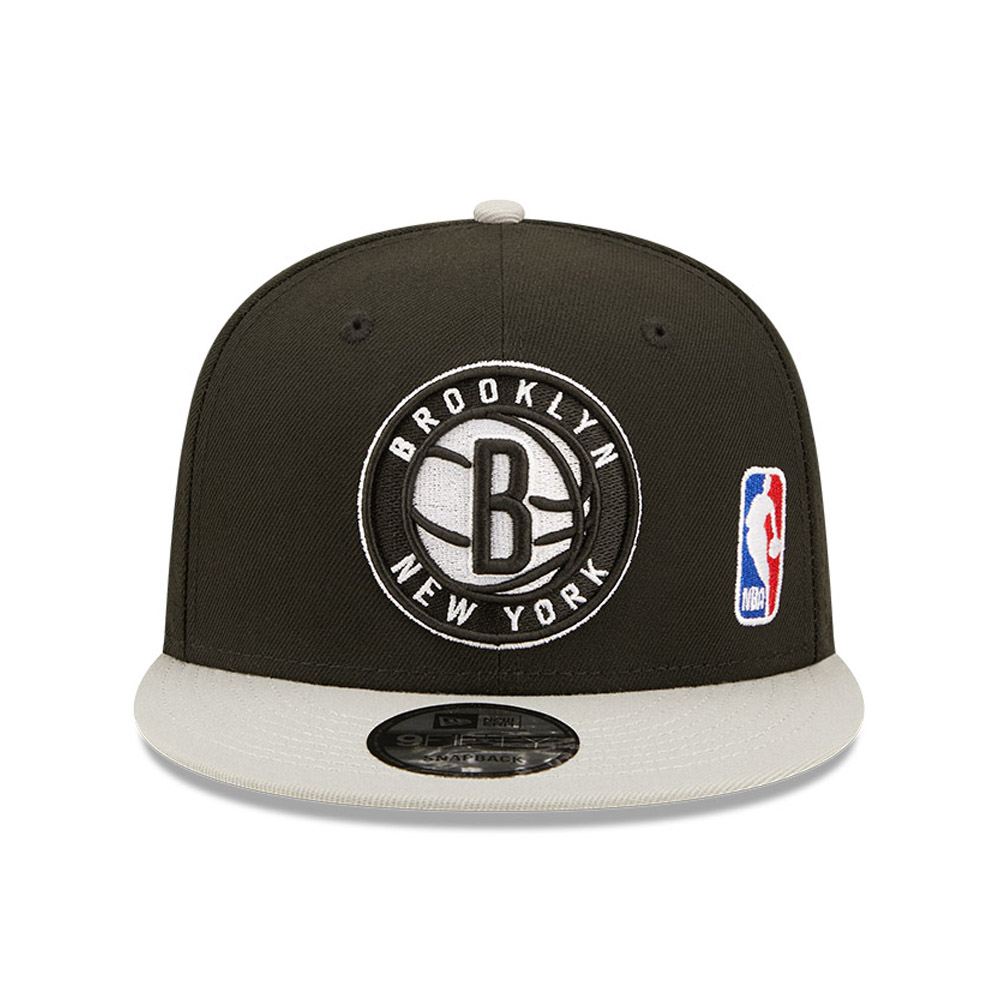 Brooklyn Nets NBA Black Letter Arch Black 9FIFTY Snapback Cap