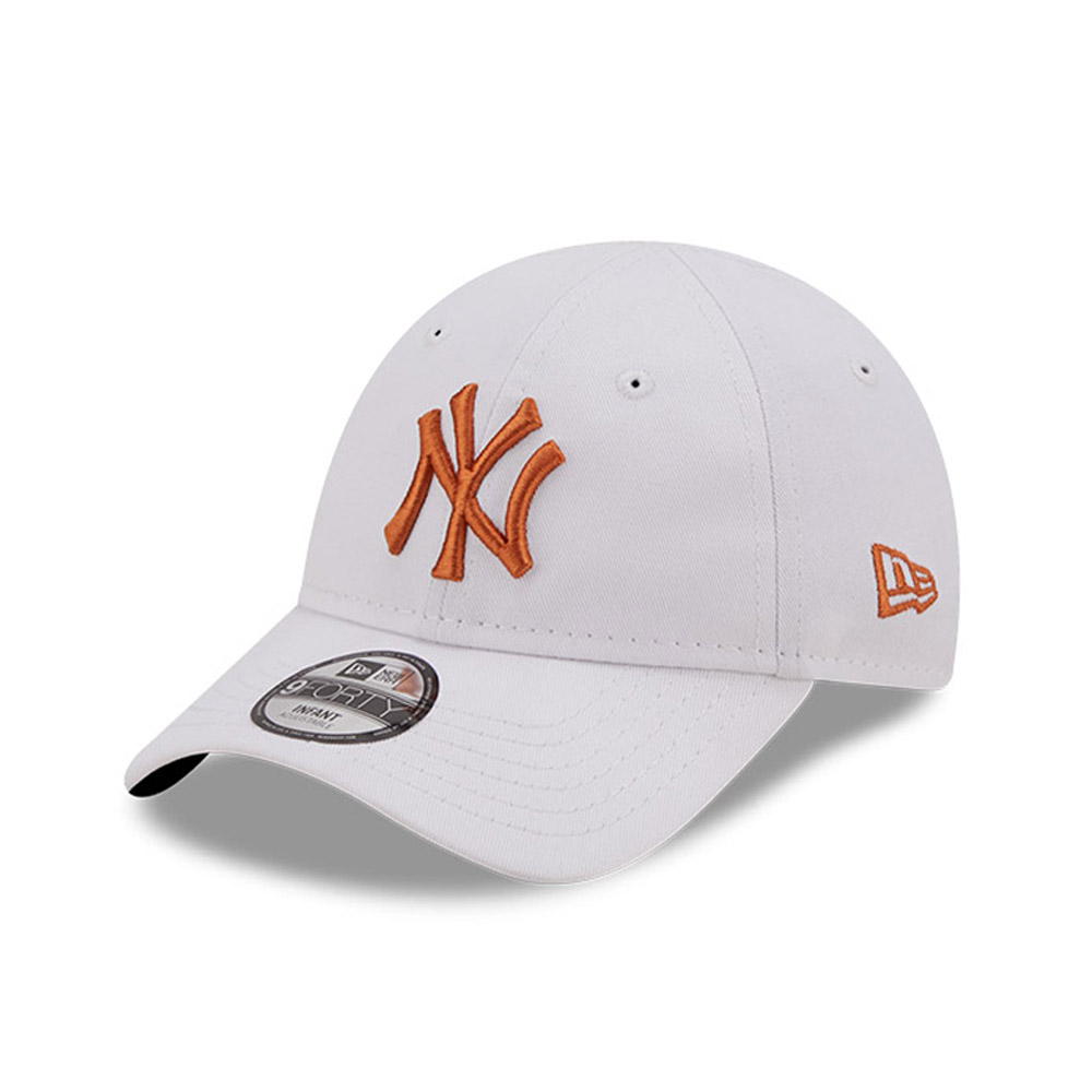 New York Yankees League Essential Infant White 9FORTY Adjustable Cap