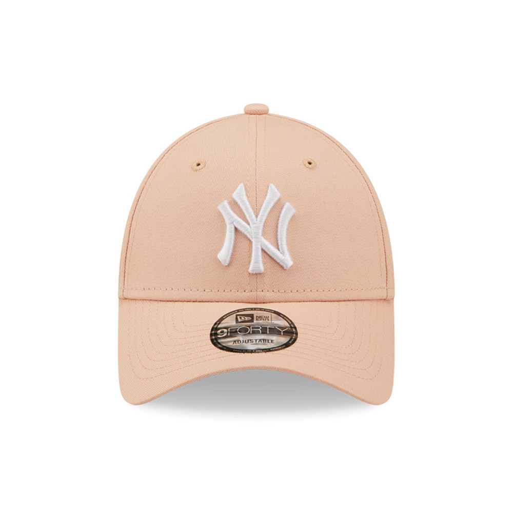 New York Yankees League Essential Light Pink 9FORTY Adjustable Cap
