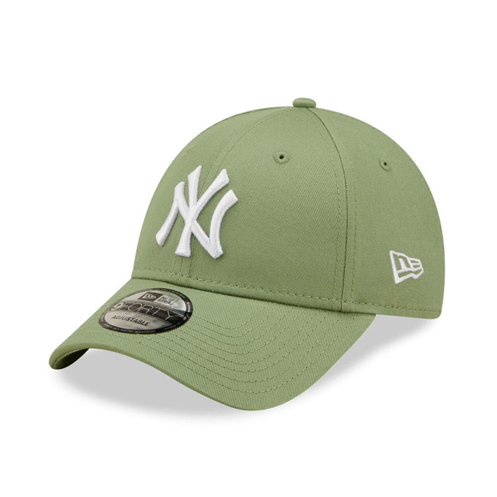 New York Yankees League Essential Khaki 9FORTY Adjustable Cap