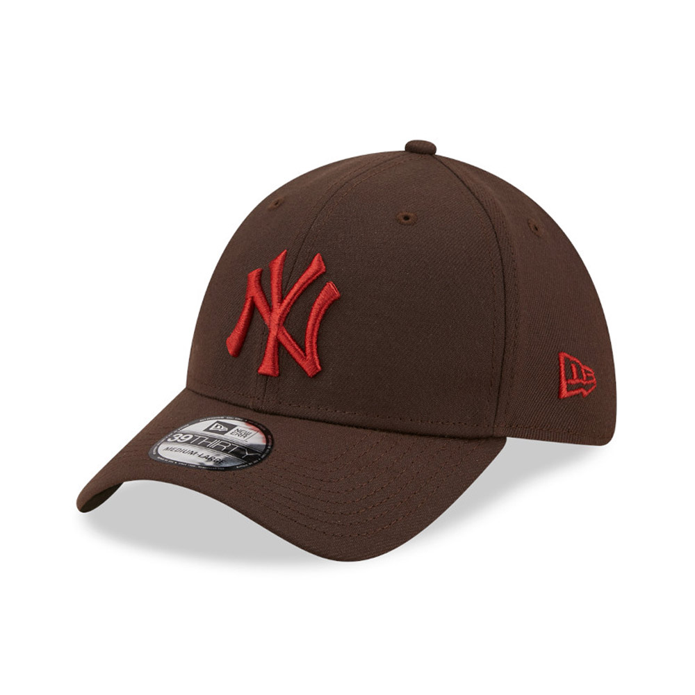 New York Yankees League Essential Dark Brown 39THIRTY Stretch Fit Cap