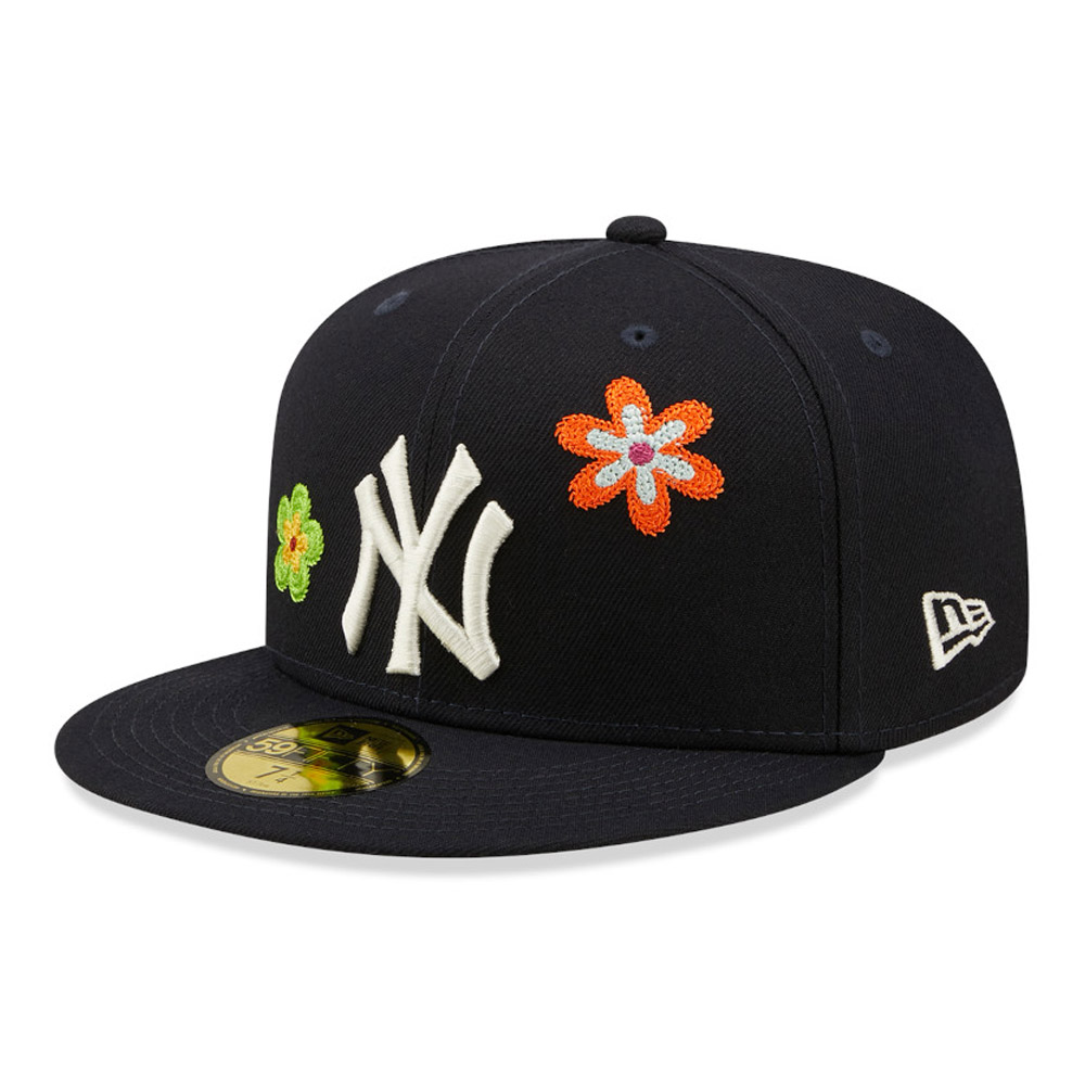 https://www.neweracap.co.uk/globalassets/products/b6881_282/60285212/new-york-yankees-mlb-flower-patch-navy-59fifty-fitted-cap-60285212-left.jpg