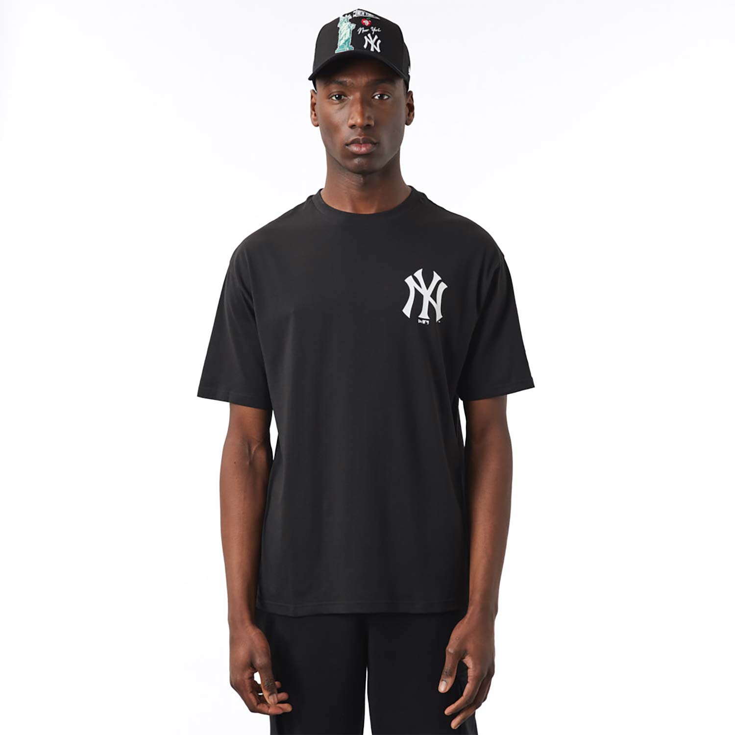 New York Yankees MLB City Graphic Black Oversized T-Shirt