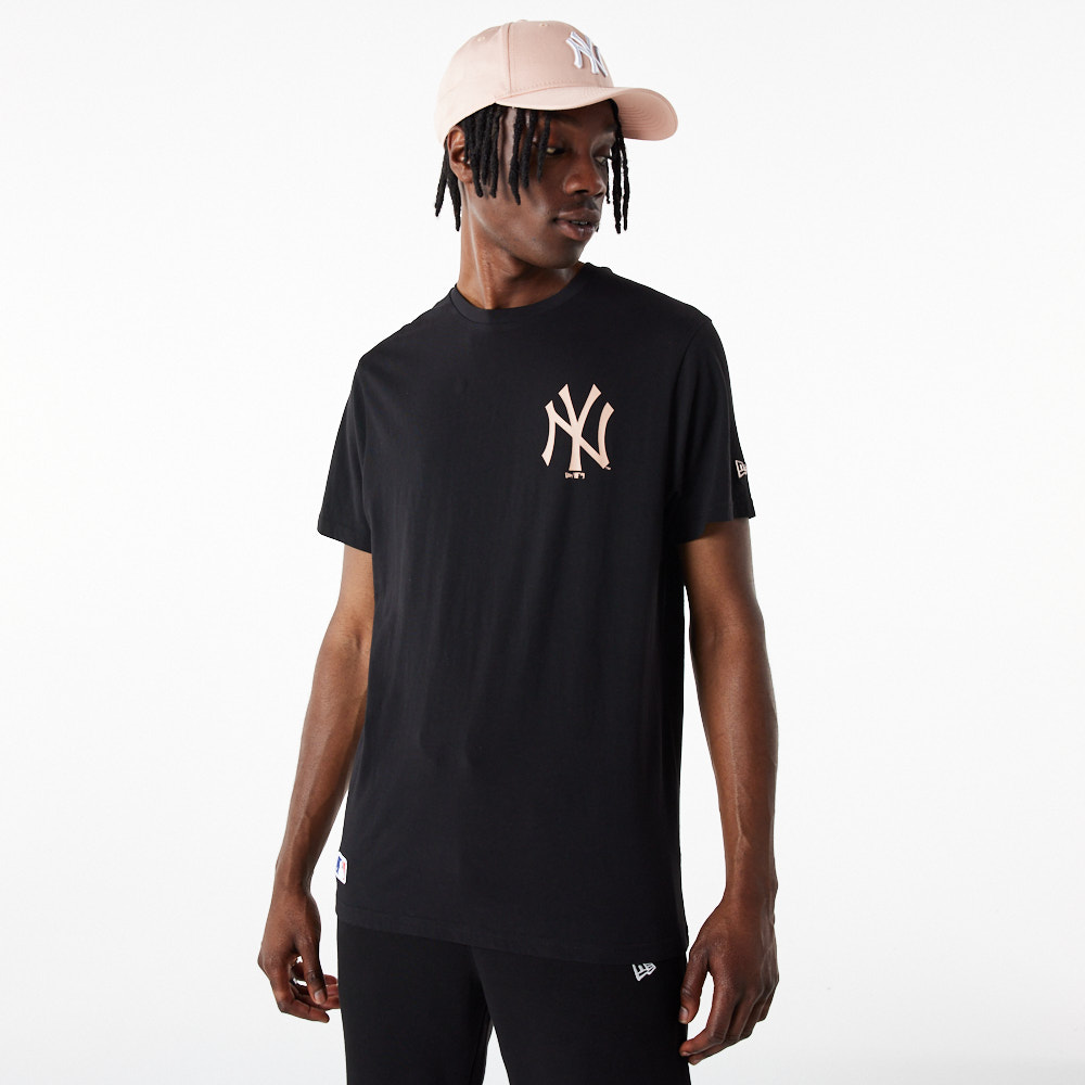 New York Yankees MB League Essential Black T-Shirt